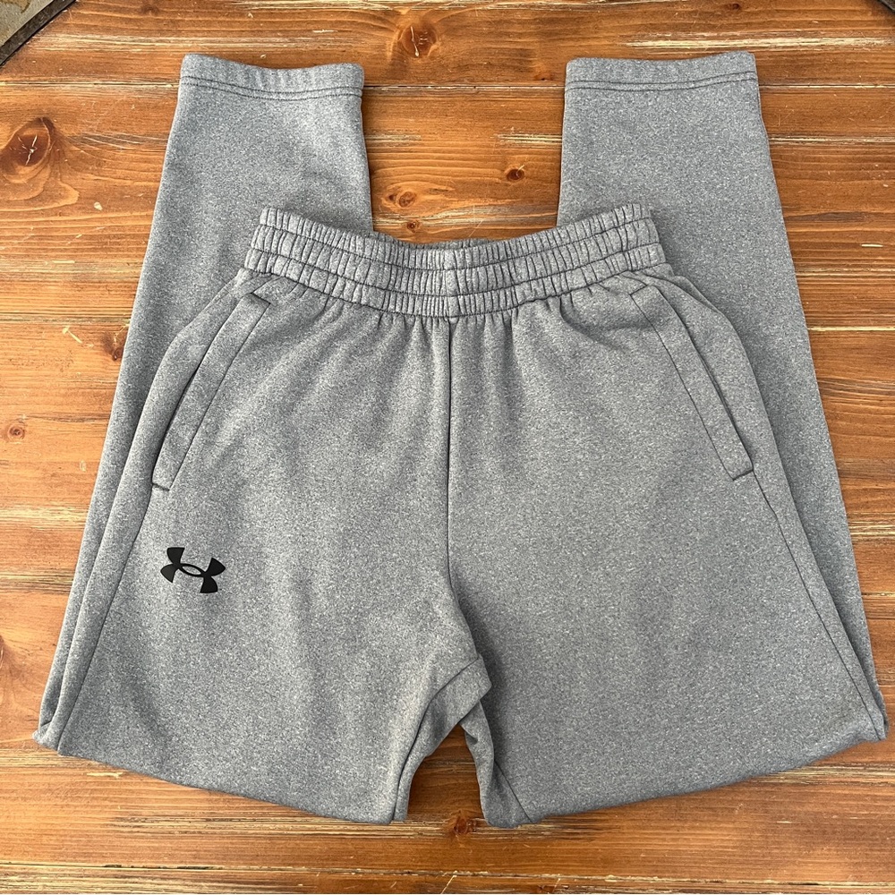 Men’s Under Armour Gray Fleece Joggers. Small.